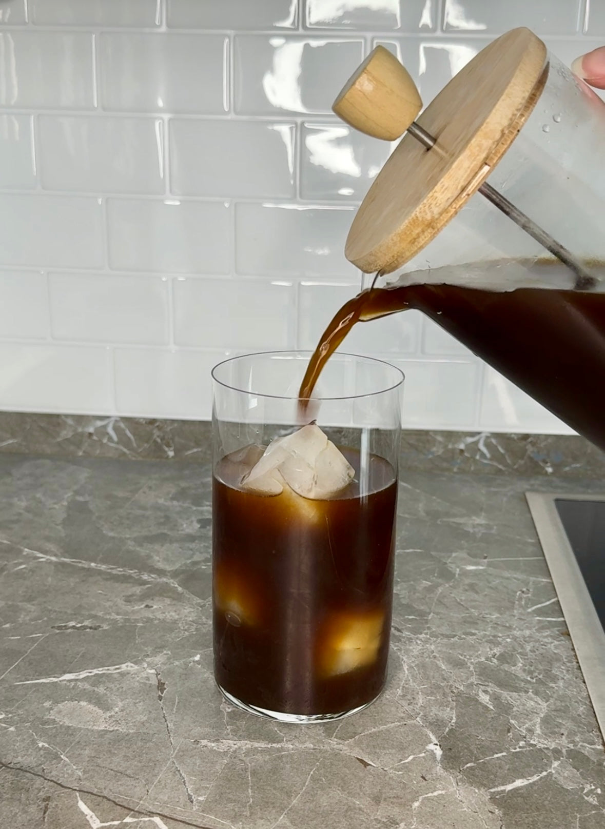 Erfrischend anders: Lupiccino Lupinenkaffee als Cold Brew genießen
